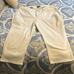 NYDJ Women's PLUS White cropped jeans